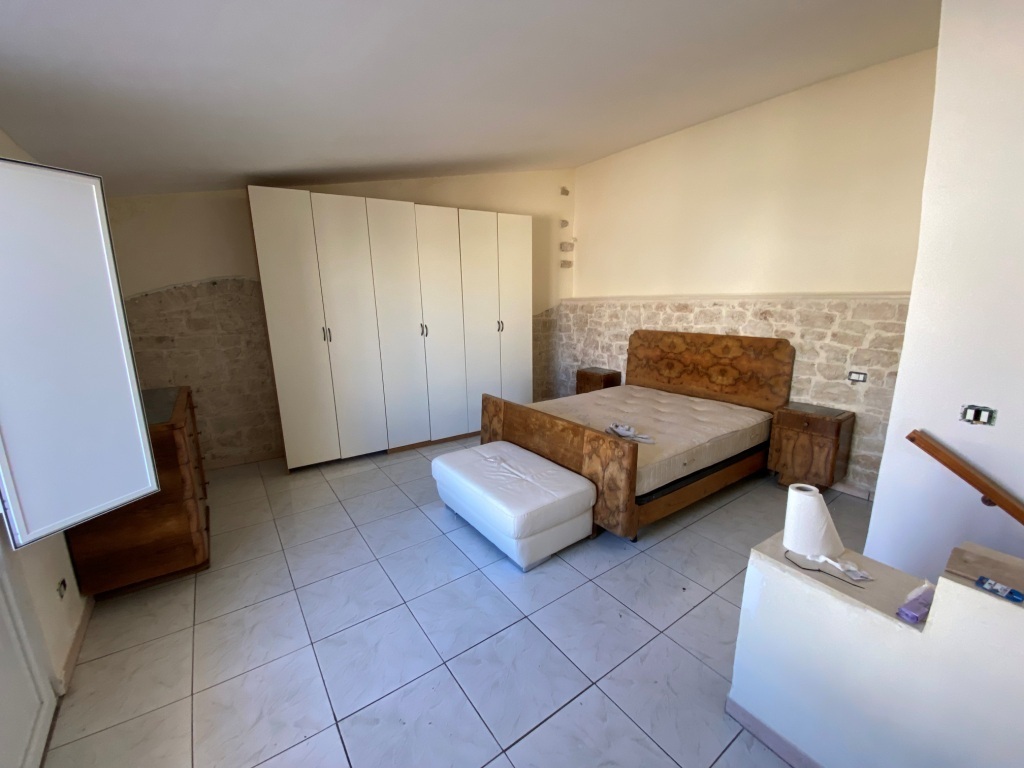 Trilocale da ristrutturare in via rivoli 28, Casamassima