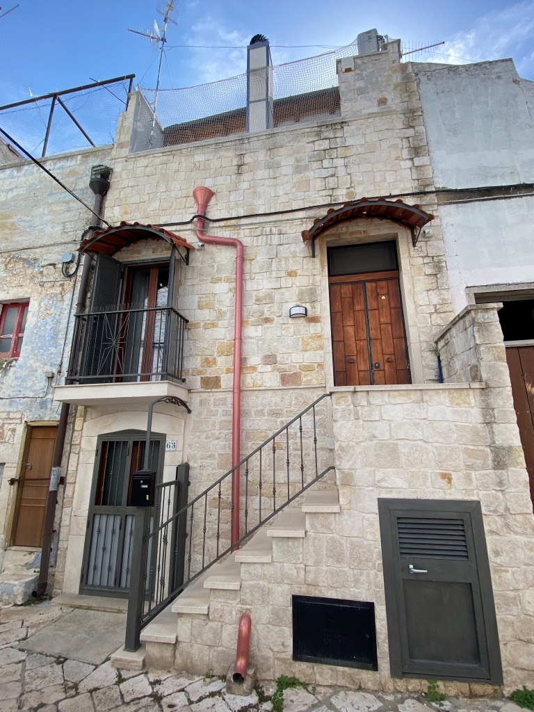 Bilocale ristrutturato in via scesciola 61, Casamassima