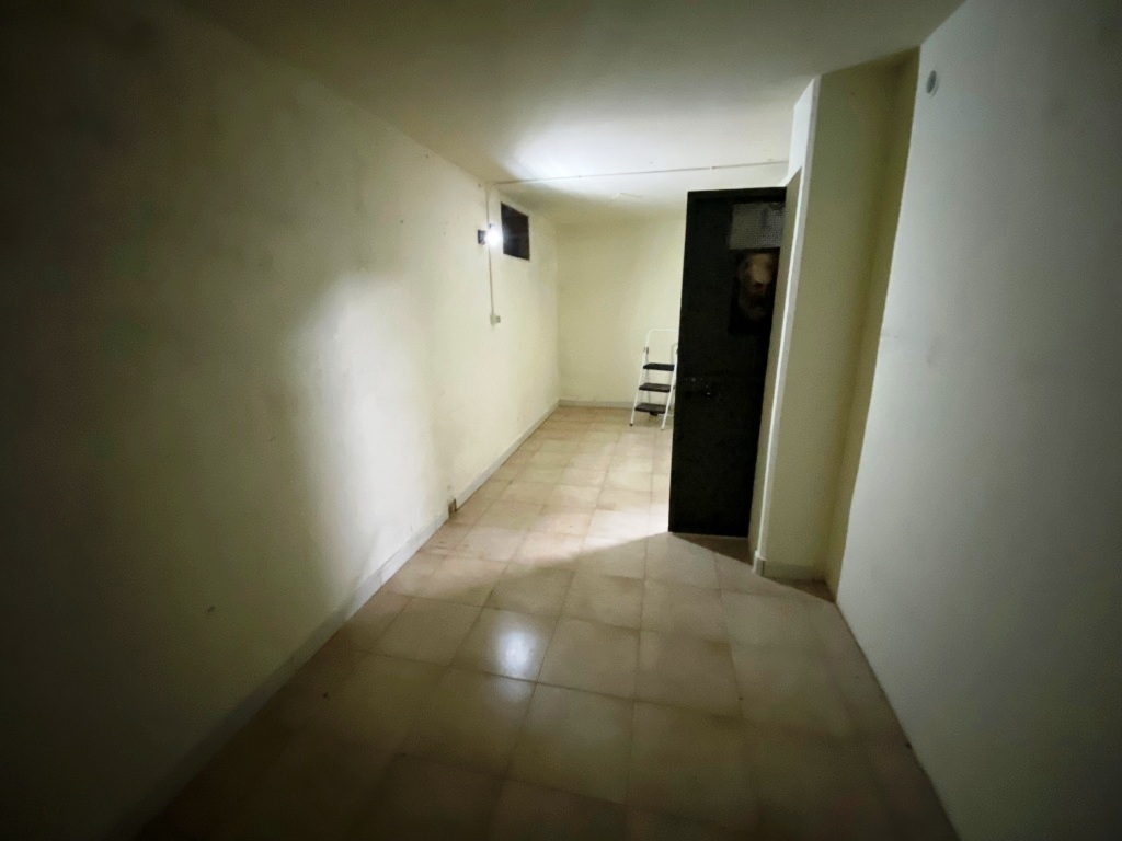 Box/Garage 15mq da ristrutturare in via giuseppe parini 20, Casamassima