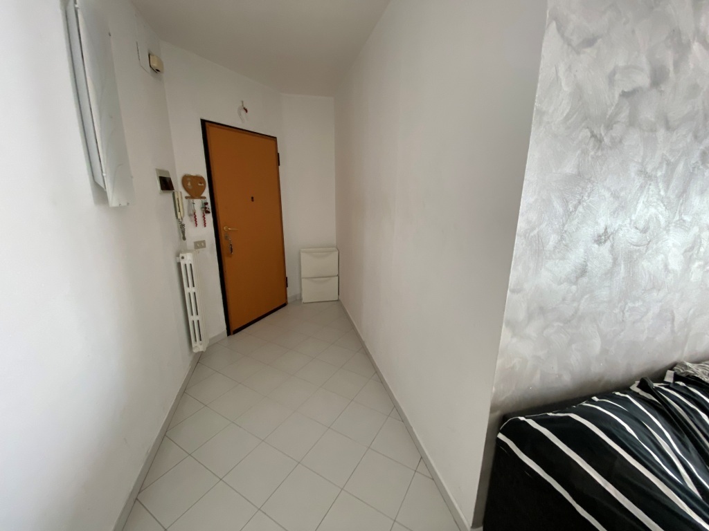 Trilocale da ristrutturare in via g. di vittorio 2, Casamassima