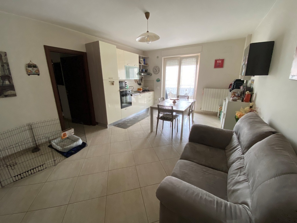 Trilocale in vendita in via a. manzoni 13a, Casamassima