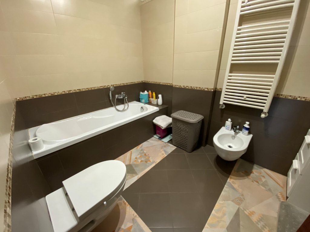 Trilocale in vendita in via a. manzoni 13a, Casamassima