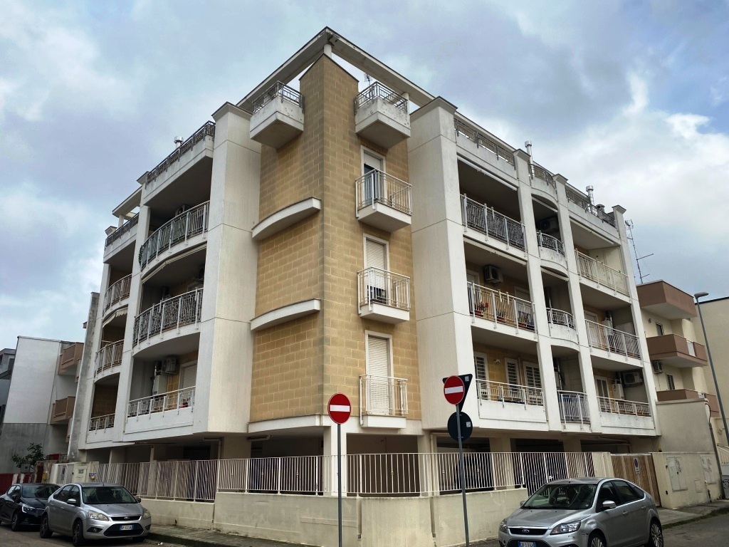 Bilocale con terrazzo in via papa giovanni xxiii 49, Casamassima