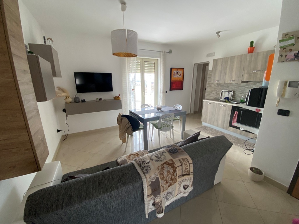 Bilocale con terrazzo in via papa giovanni xxiii 49, Casamassima