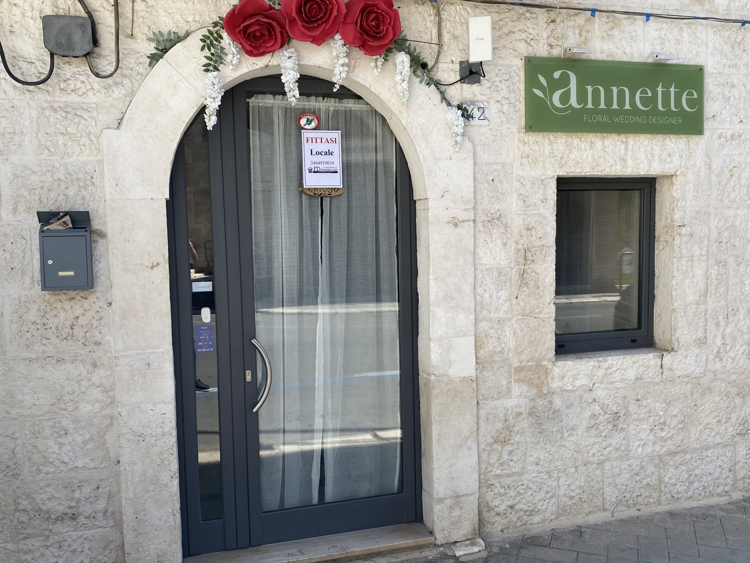 Locale commerciale in affitto in corso umberto i, Casamassima