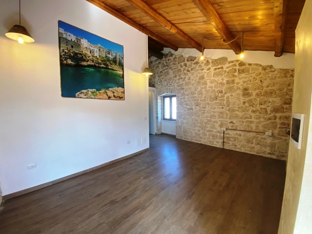Bilocale in vendita in via sacramento, Casamassima