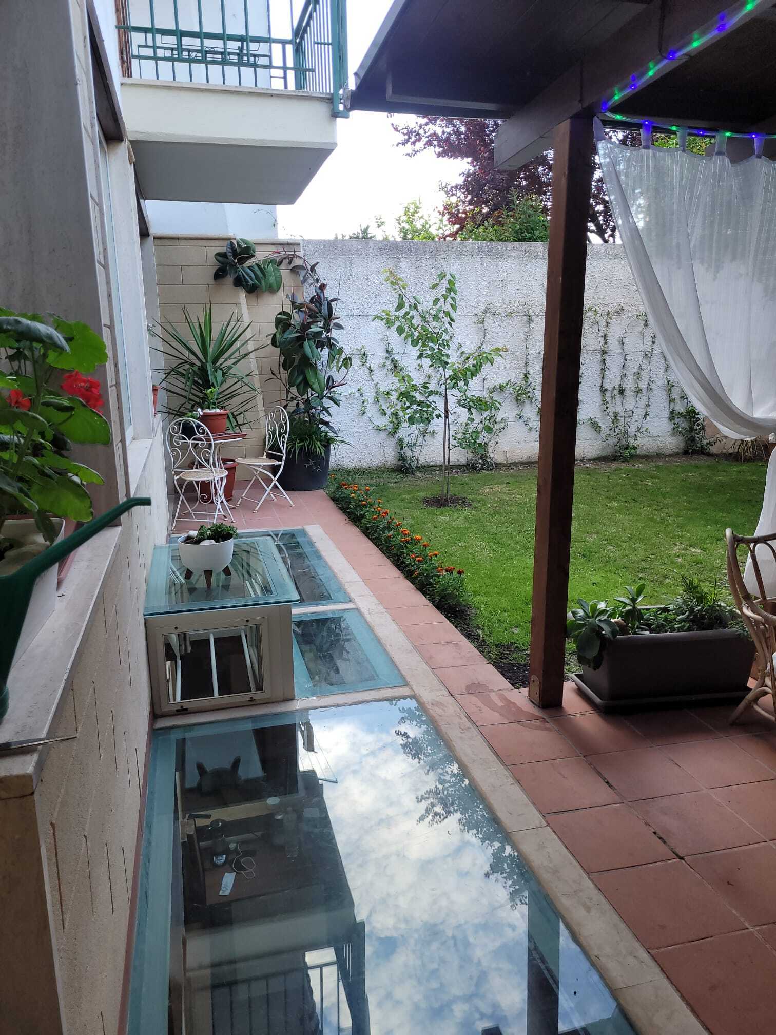 Villa con giardino in via angelo michele pesce 62, Casamassima