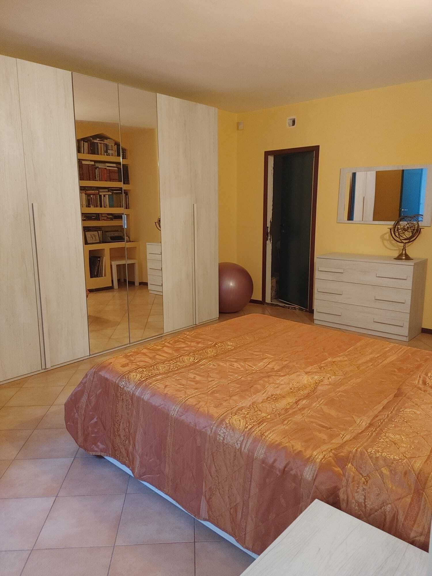 Villa con giardino in via angelo michele pesce 62, Casamassima