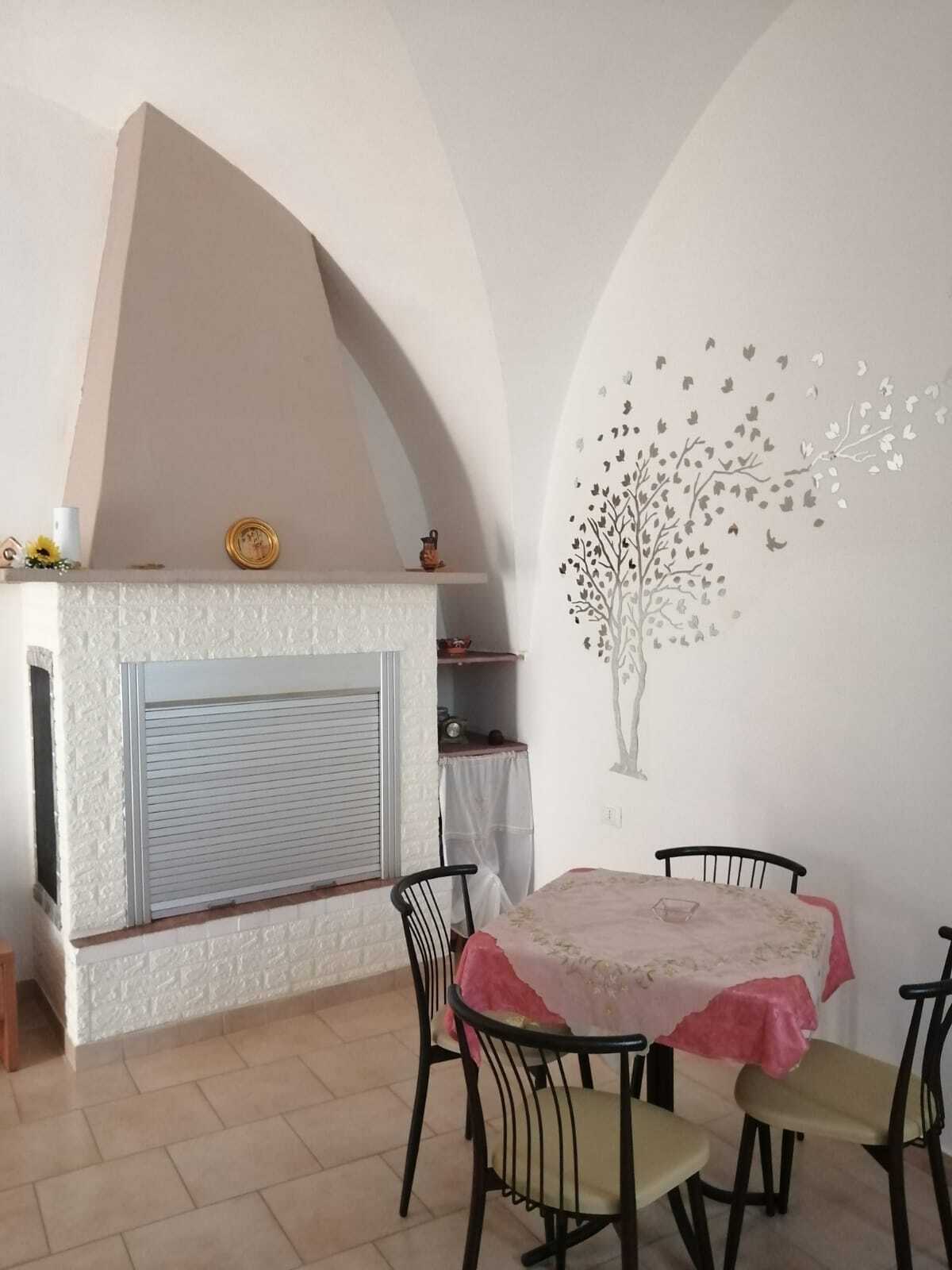 Casa indipendente in vendita in via francesco petrarca 3-5, Sammichele di Bari