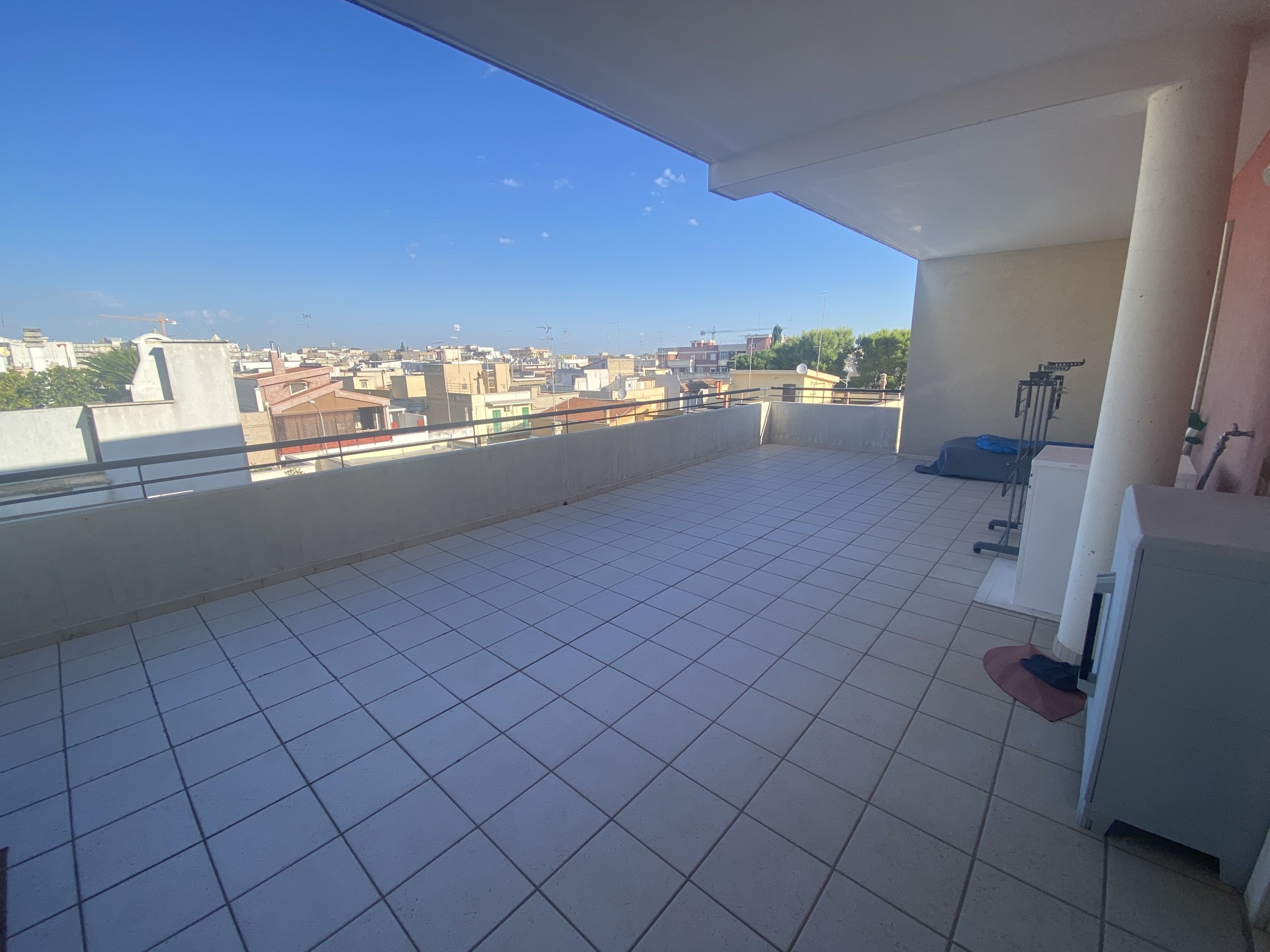 Bilocale con terrazzo in via nazario sauro 1, Casamassima