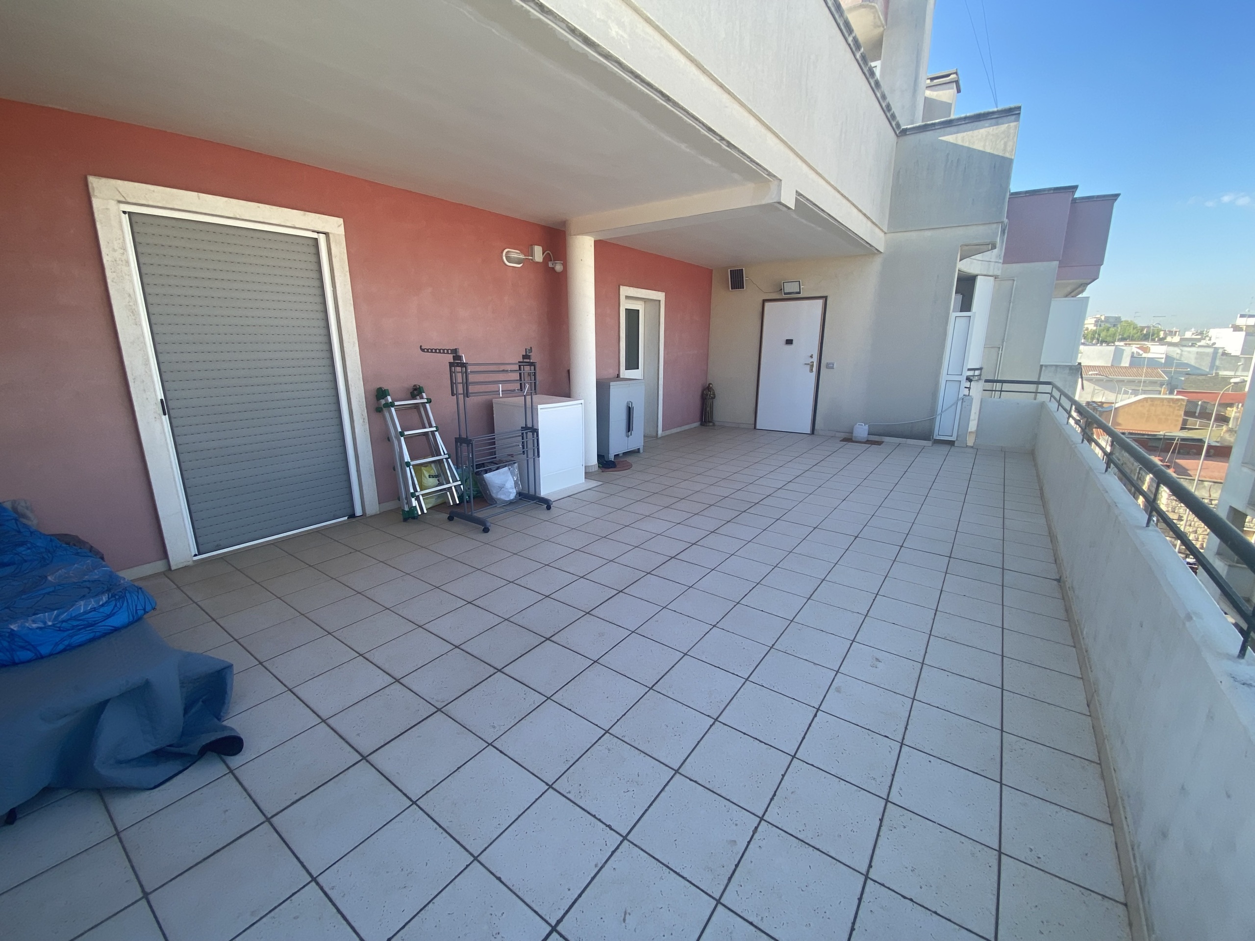 Bilocale con terrazzo in via nazario sauro 1, Casamassima
