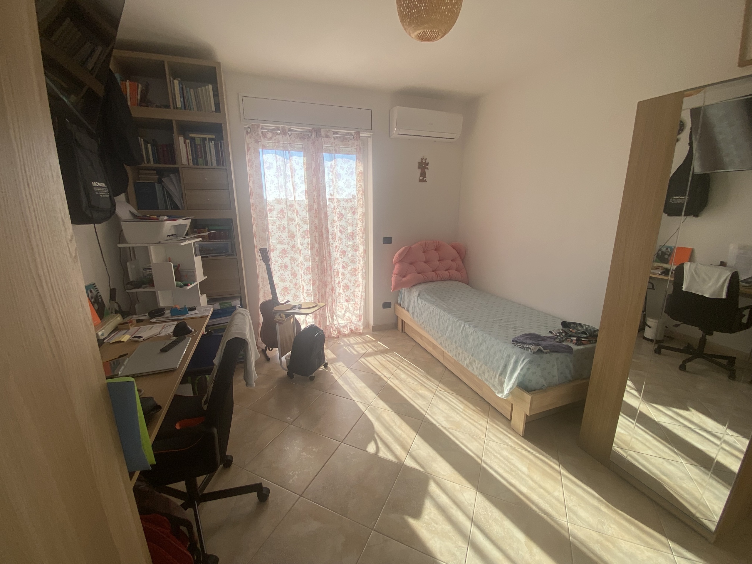 Bilocale con terrazzo in via nazario sauro 1, Casamassima
