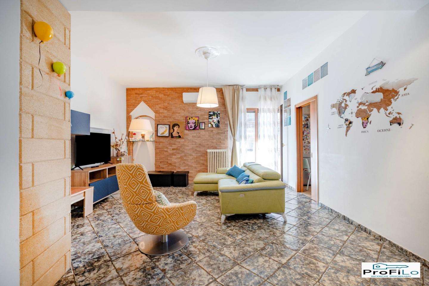 Trilocale ristrutturato a Santeramo in Colle