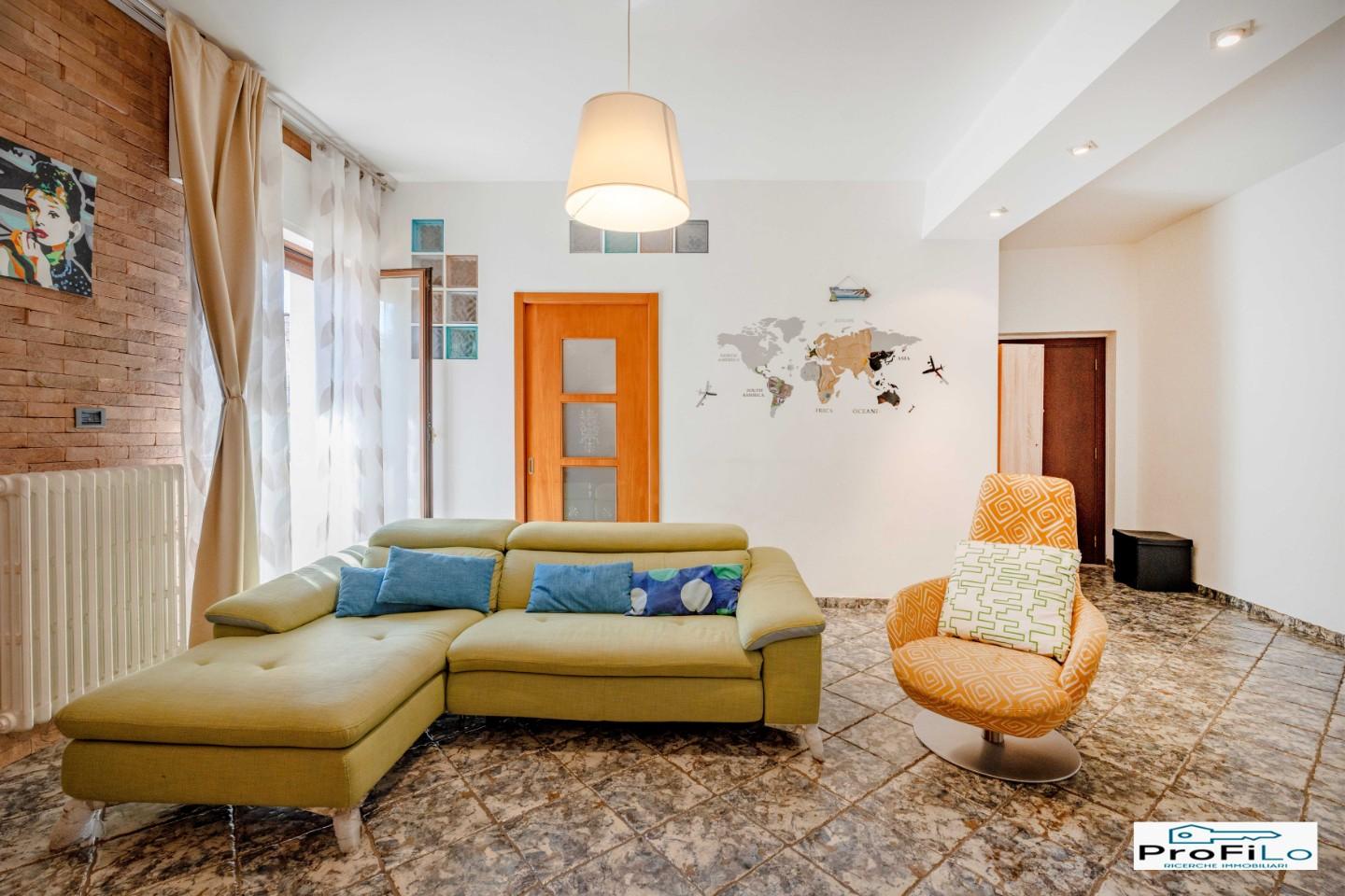 Trilocale ristrutturato a Santeramo in Colle