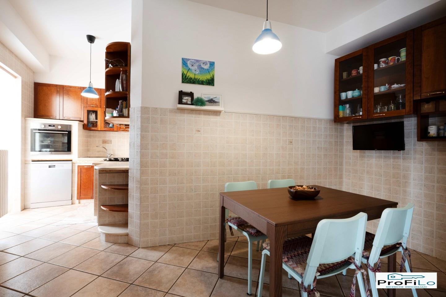 Trilocale ristrutturato a Santeramo in Colle