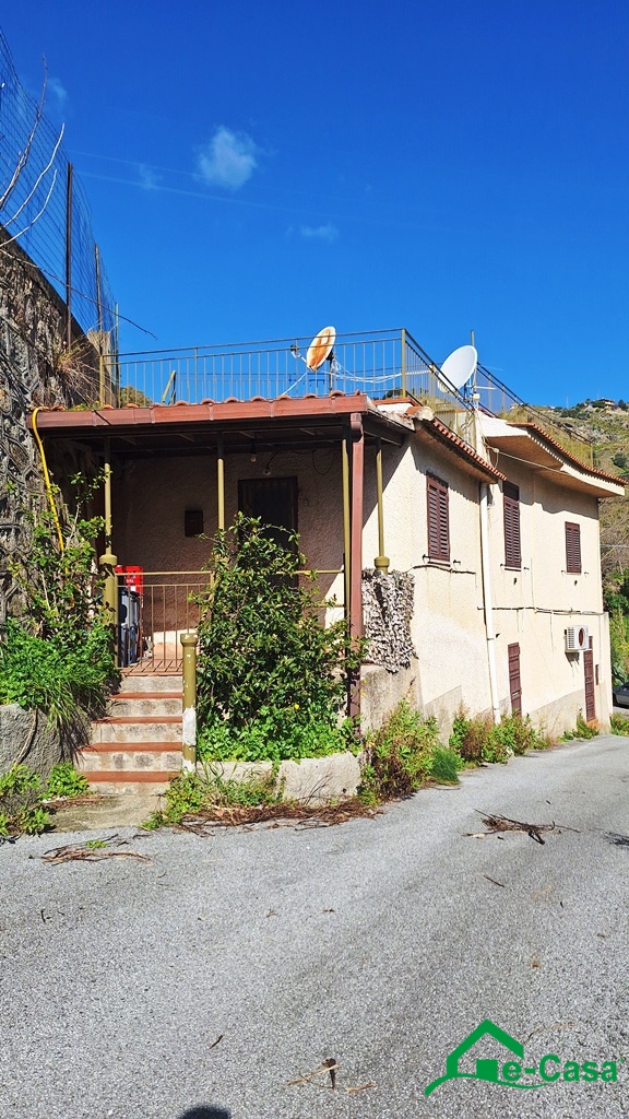 Villa in vendita a Messina