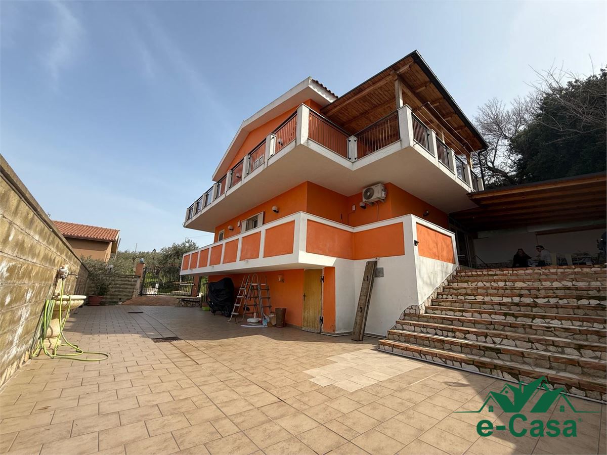 Villa in vendita a Venetico