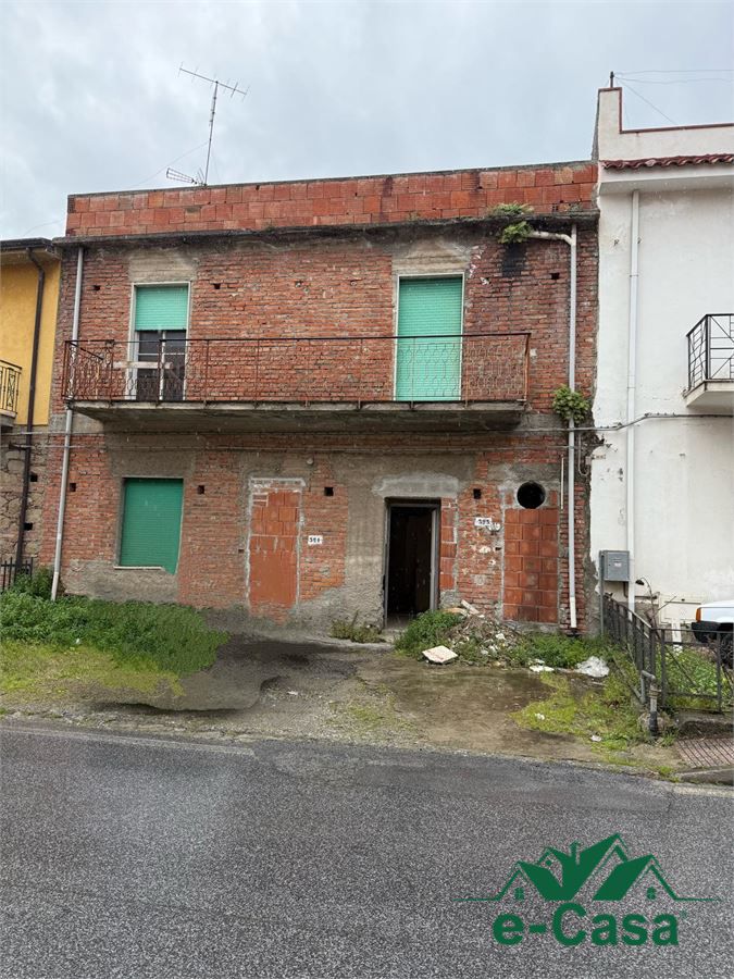 Casa indipendente in vendita a Falcone