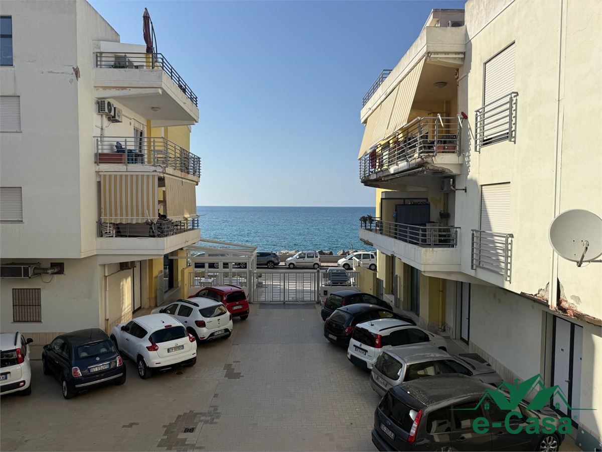 Quadrilocale vista mare a Spadafora