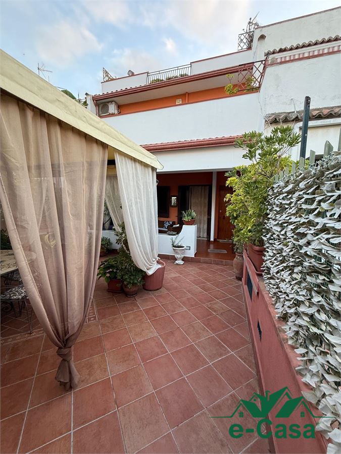 Appartamento in vendita a Rometta