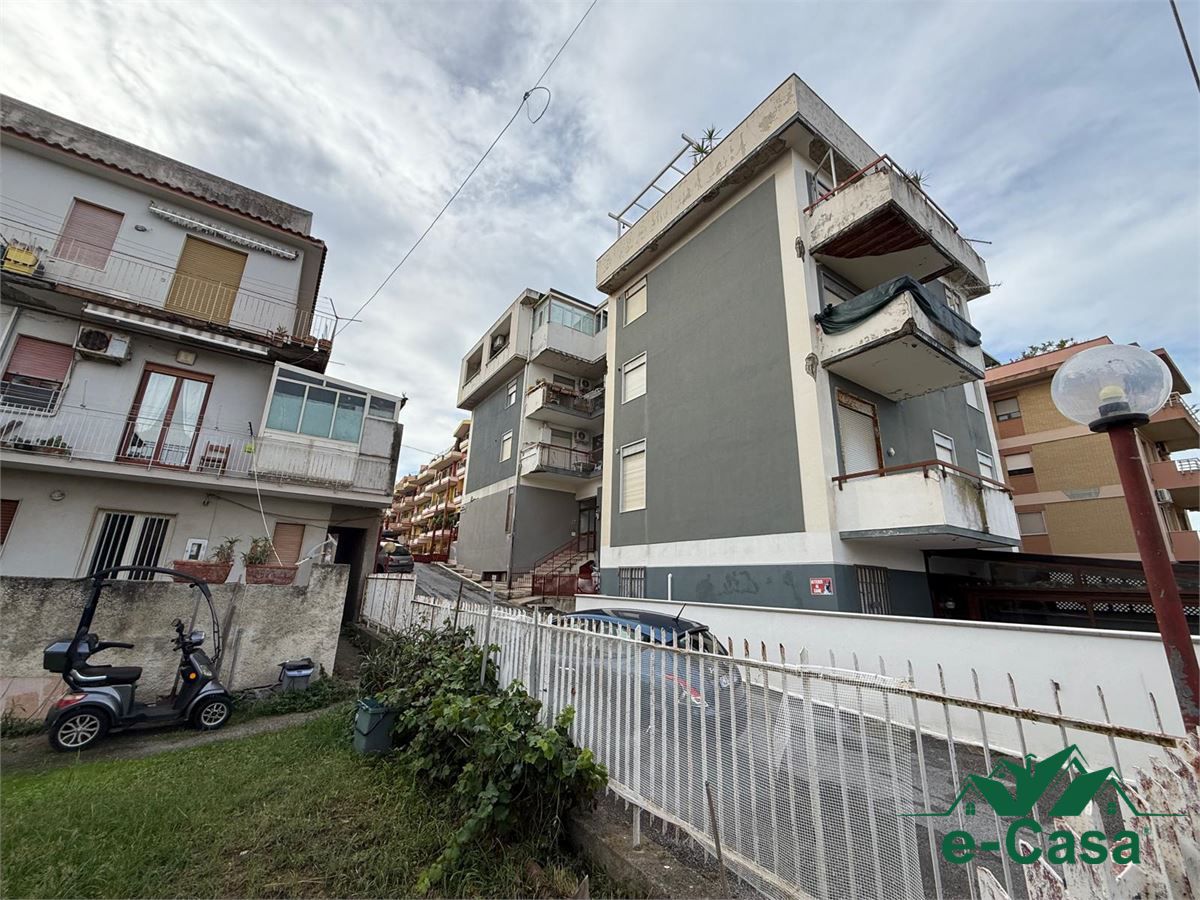 Quadrilocale in vendita a Rometta