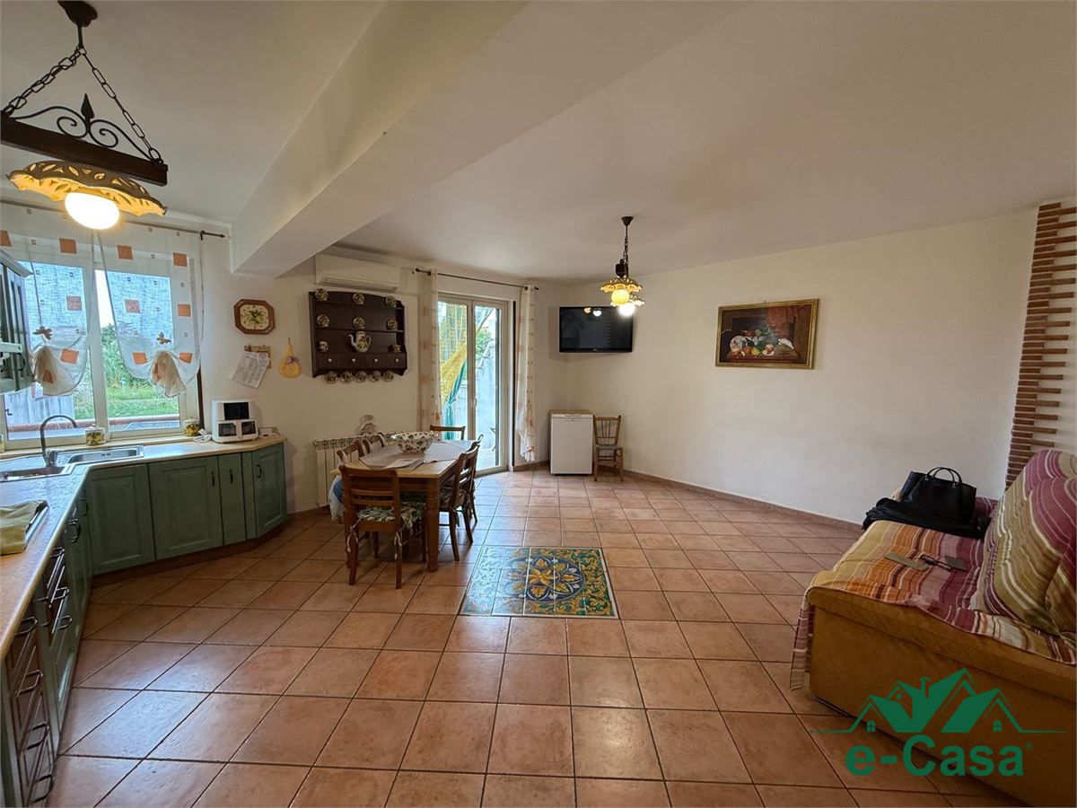 Quadrilocale in vendita a Villafranca Tirrena
