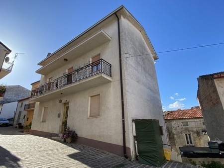 Casa indipendente ristrutturata in vico 1 publio nasone, Castel Frentano