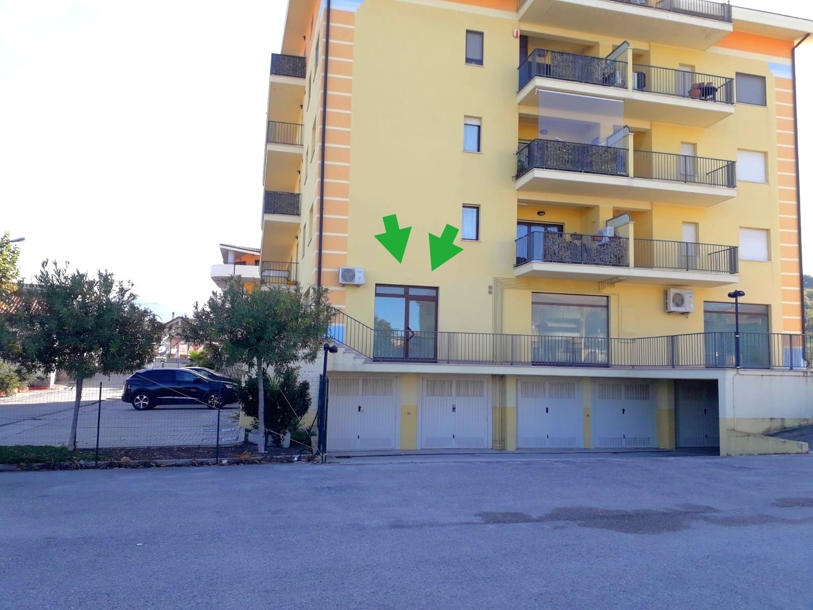 Locale commerciale nuova in via f.galliani, Altino