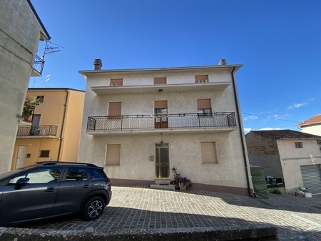 Casa indipendente ristrutturata in vico 1 publio nasone, Castel Frentano
