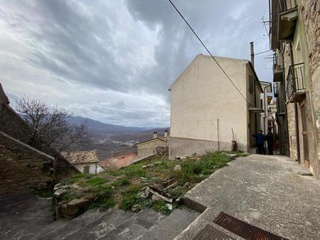 Casa indipendente in vendita a Civitaluparella