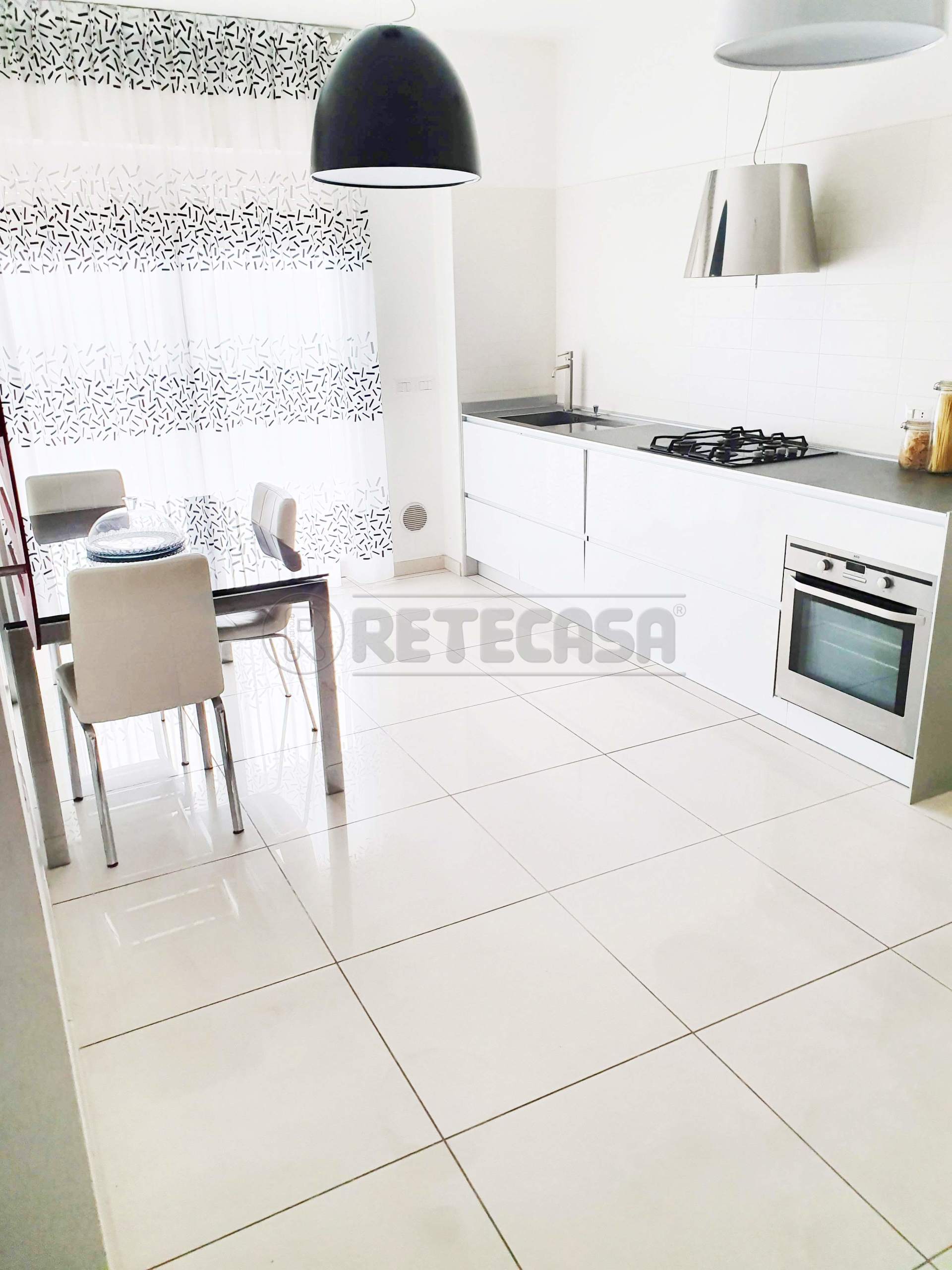 Trilocale con terrazzo a Pescara