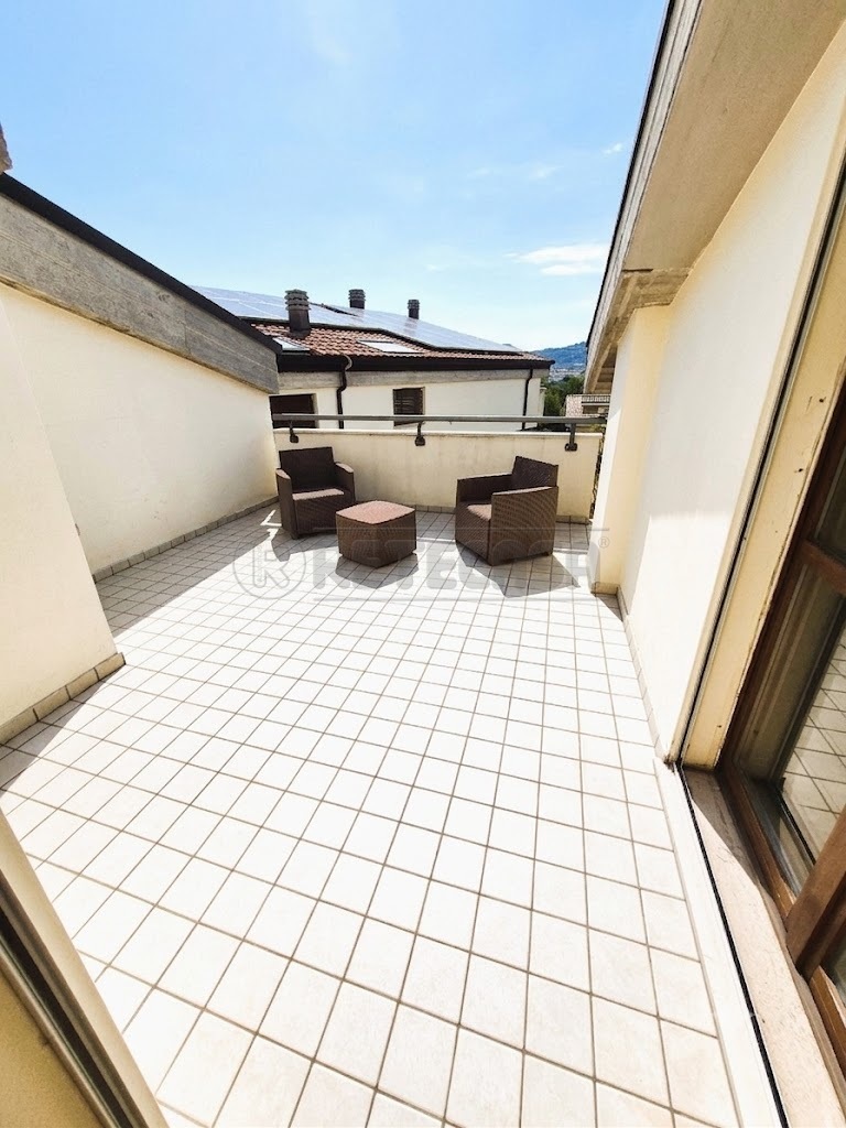 Quadrilocale con giardino in via pescara 5, Spoltore