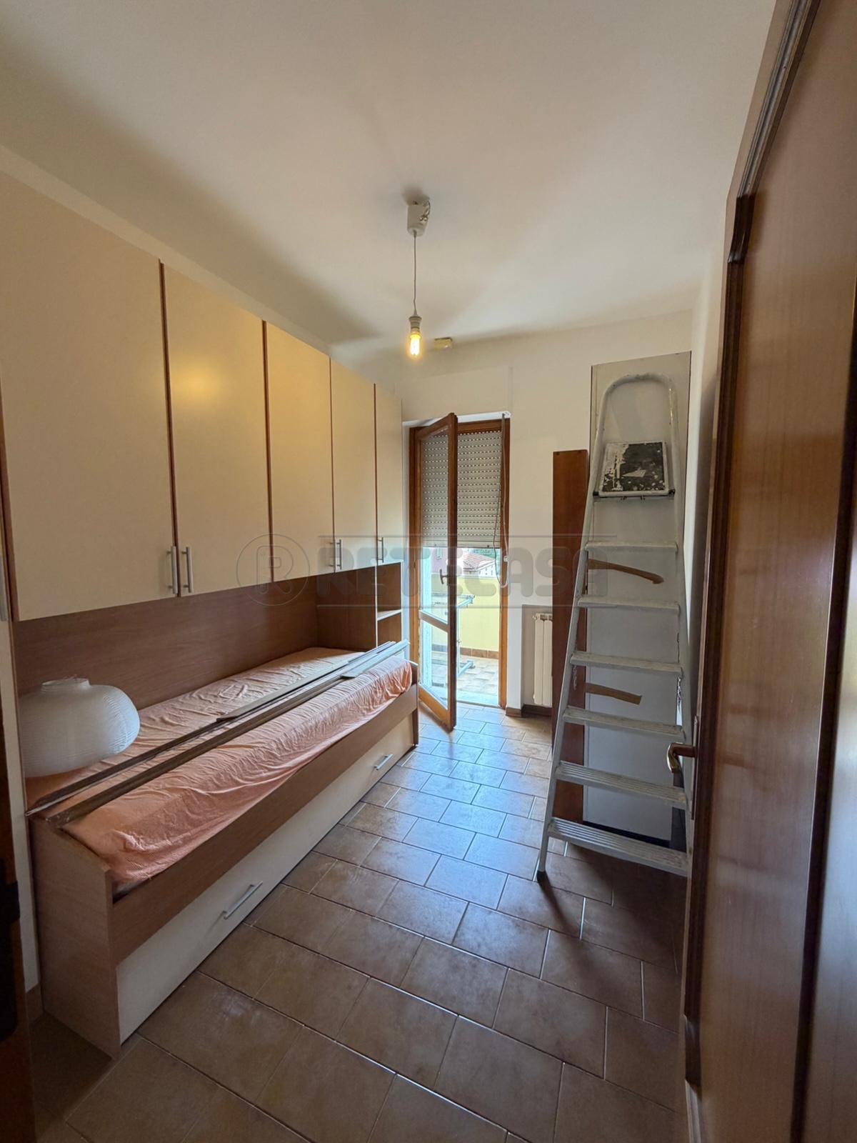 Quadrilocale con terrazzo, Spoltore villa raspa