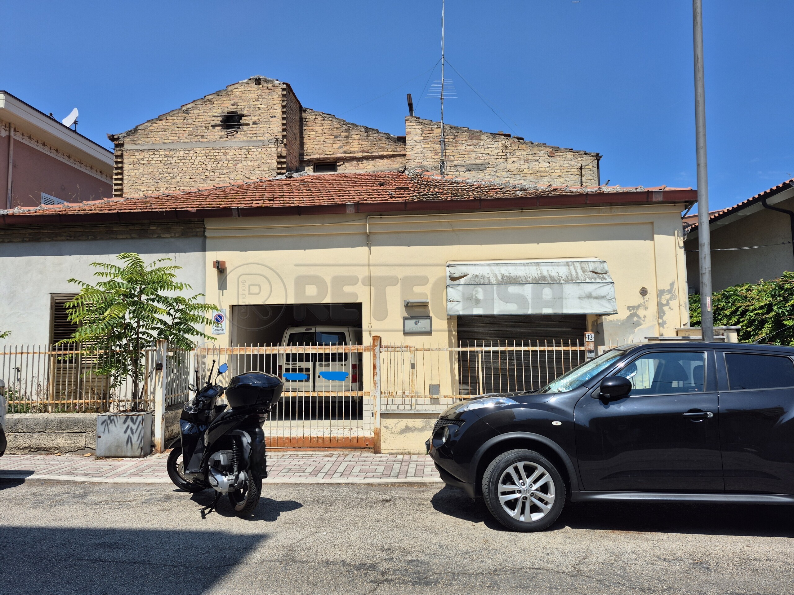 Box/Garage 60mq da ristrutturare in via luigi settembrini 9, Pescara