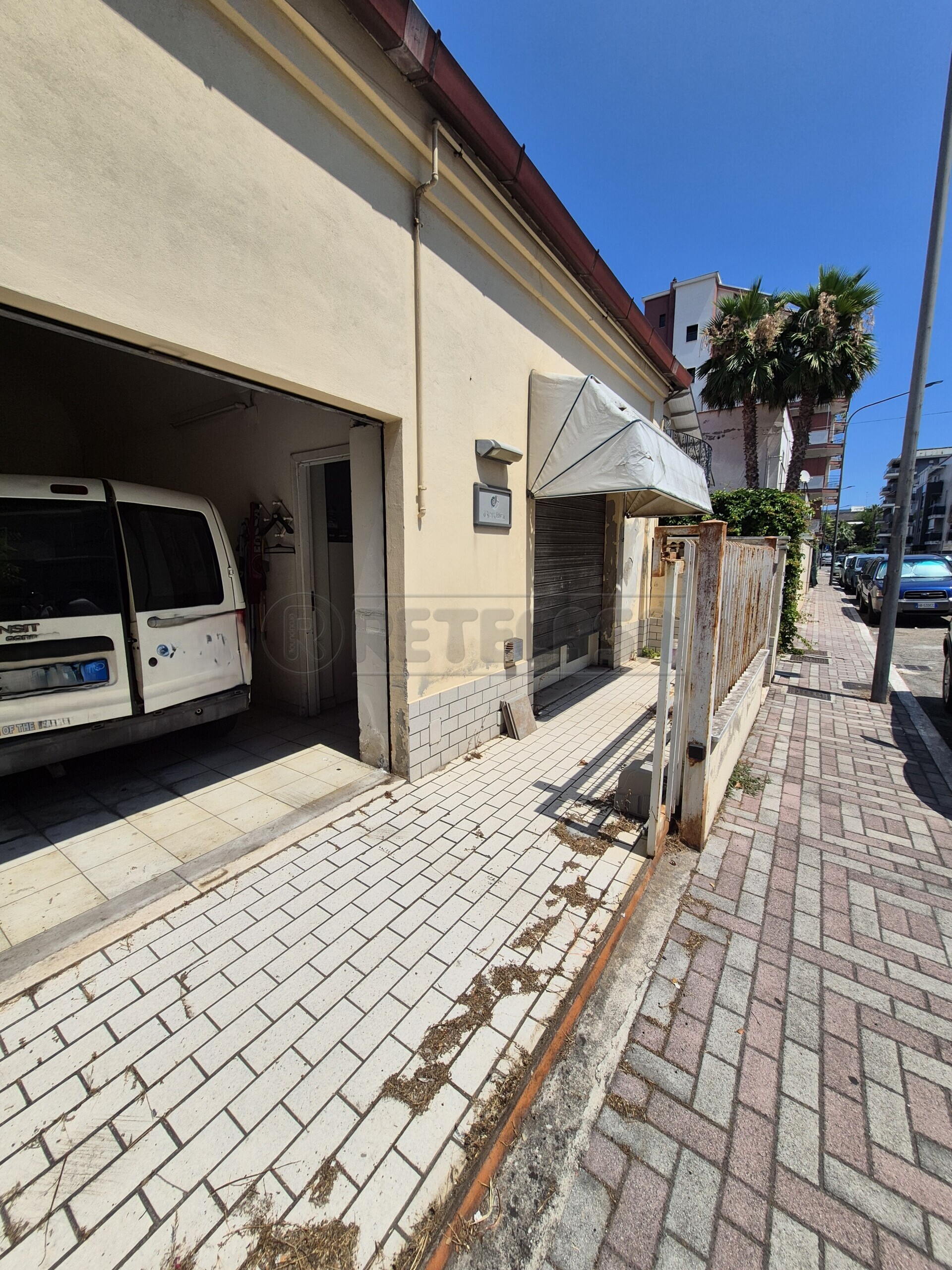 Box/Garage 60mq da ristrutturare in via luigi settembrini 9, Pescara