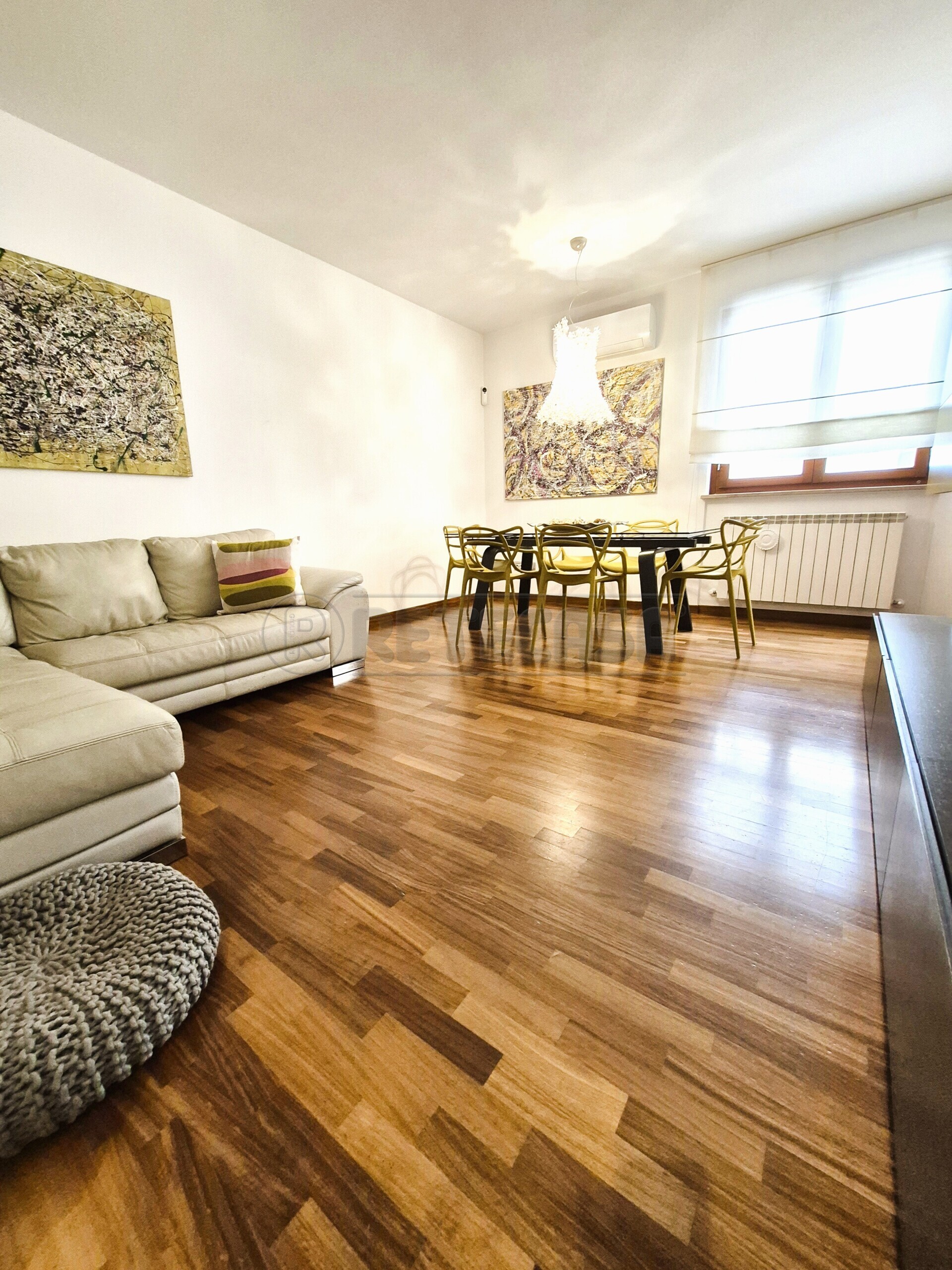 Trilocale con terrazzo in via nazario sauro 26, Pescara