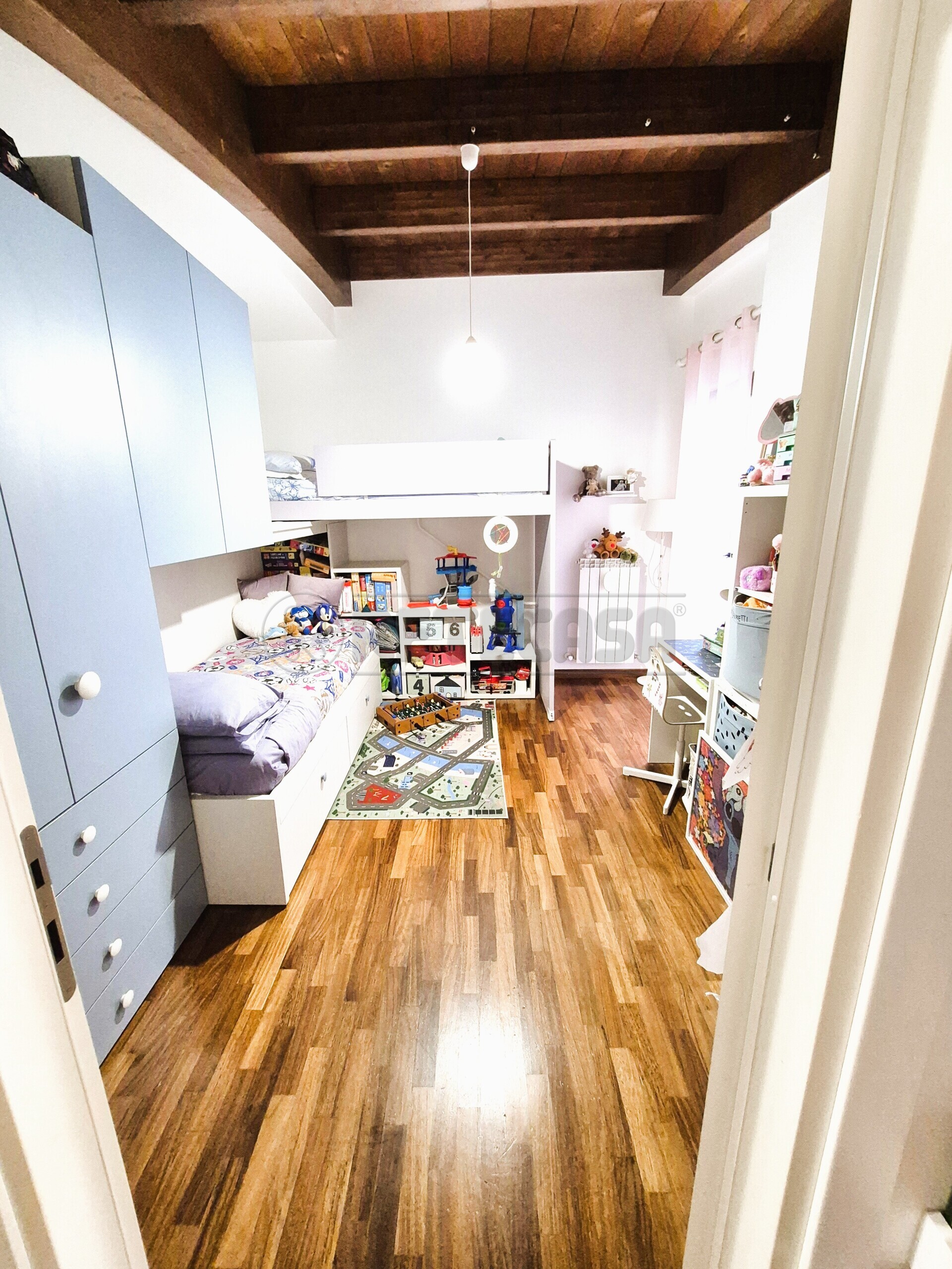 Trilocale con terrazzo in via nazario sauro 26, Pescara