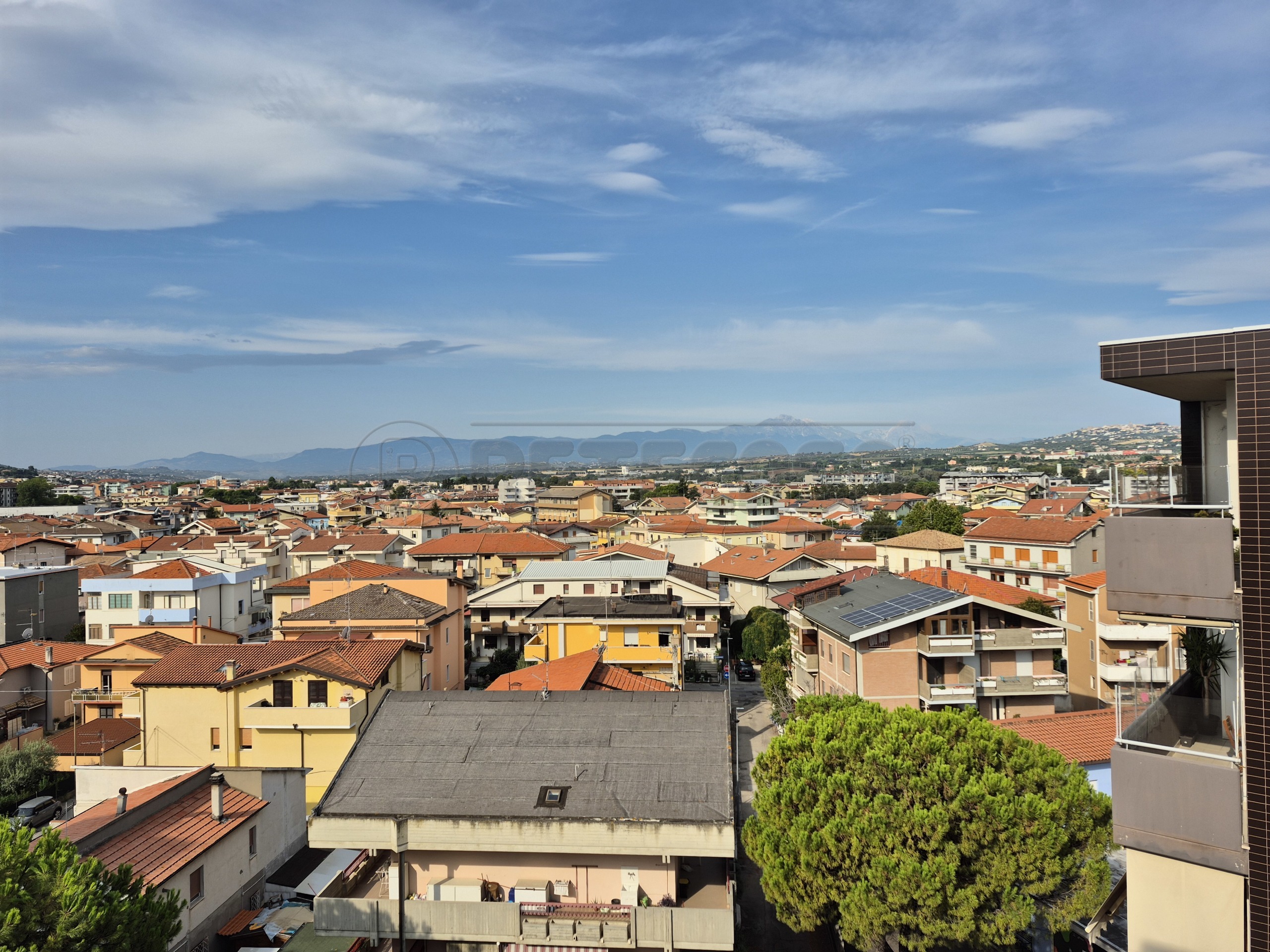 Quadrilocale con terrazzo in via almirante 2, Montesilvano
