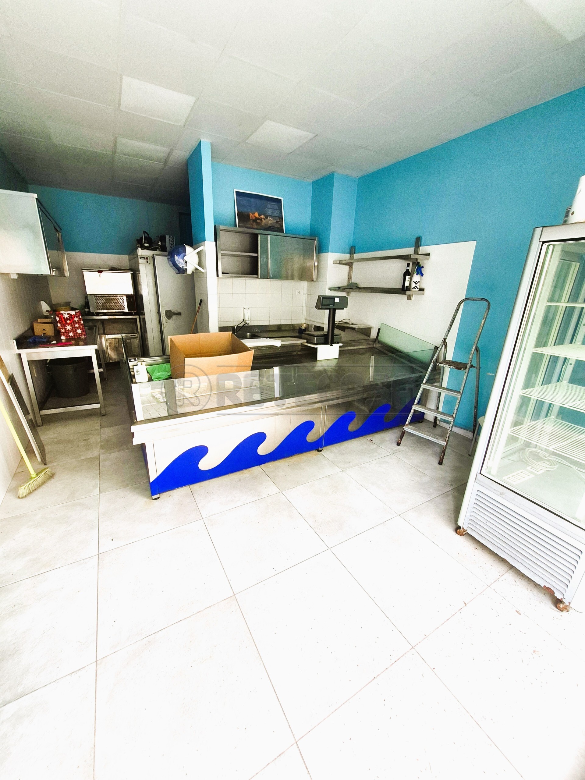 Locale commerciale in affitto in via conte di ruvo 89, Pescara