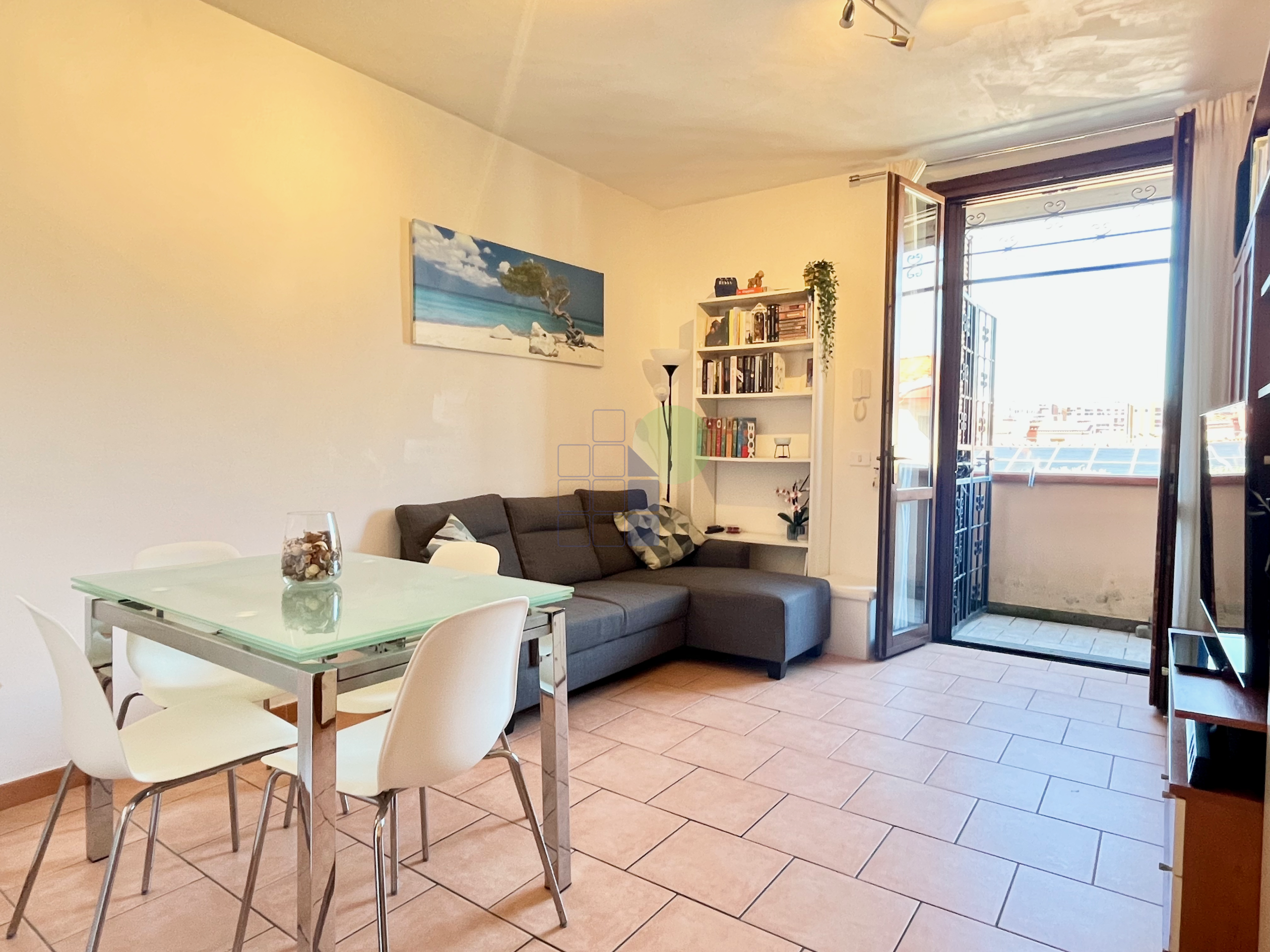 Bilocale da ristrutturare in via san marino 12, Livorno