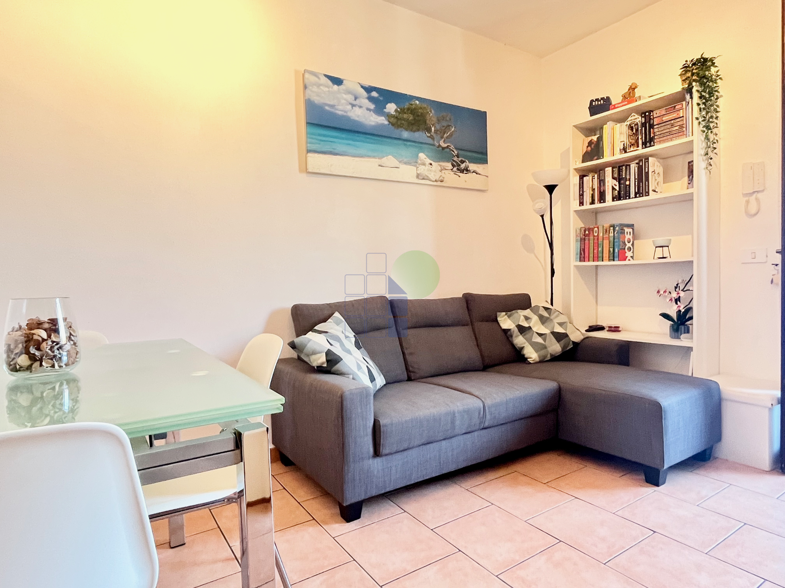 Bilocale da ristrutturare in via san marino 12, Livorno