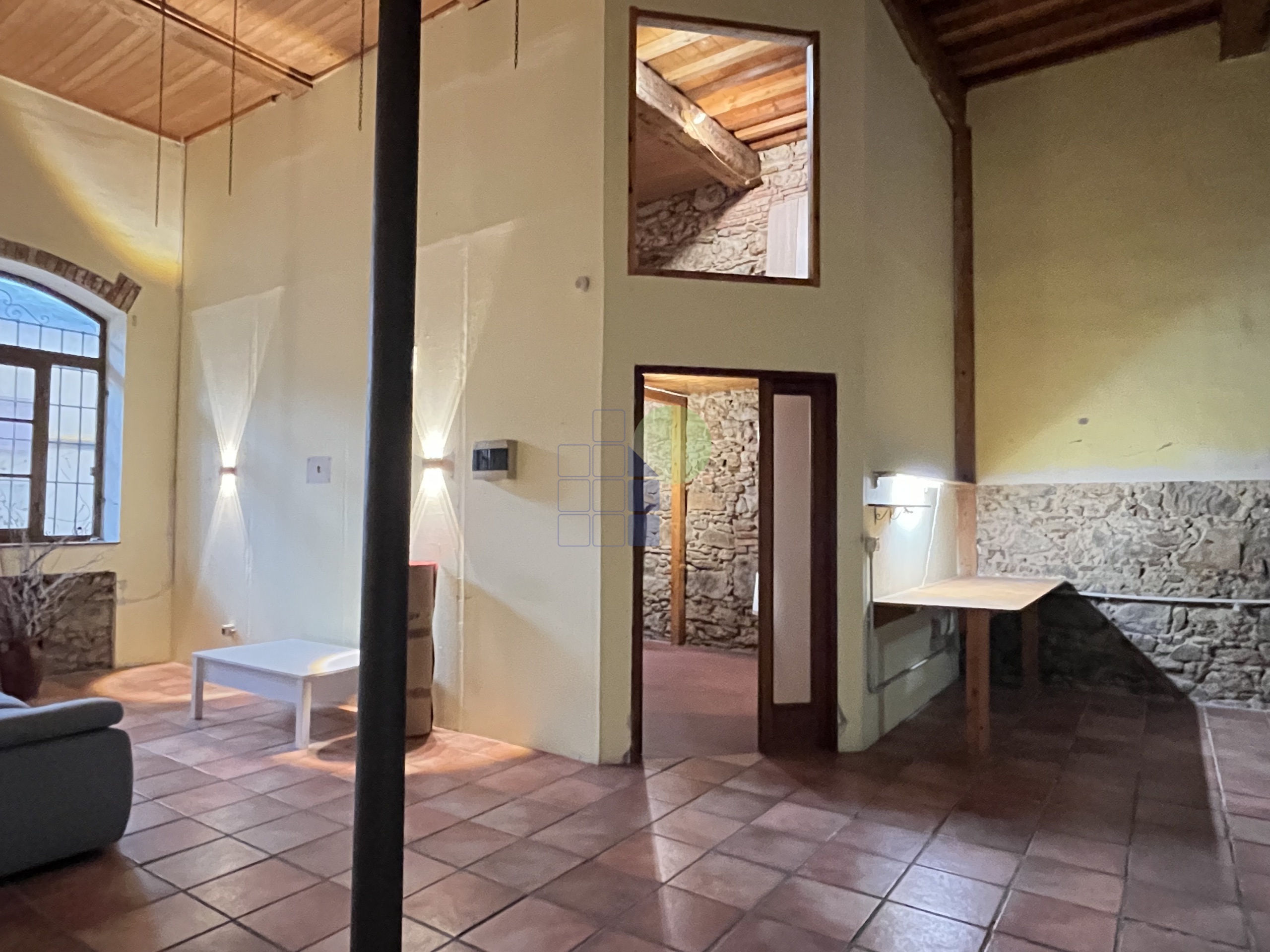 Magazzino in affitto in via marco mastacchi 100, Livorno