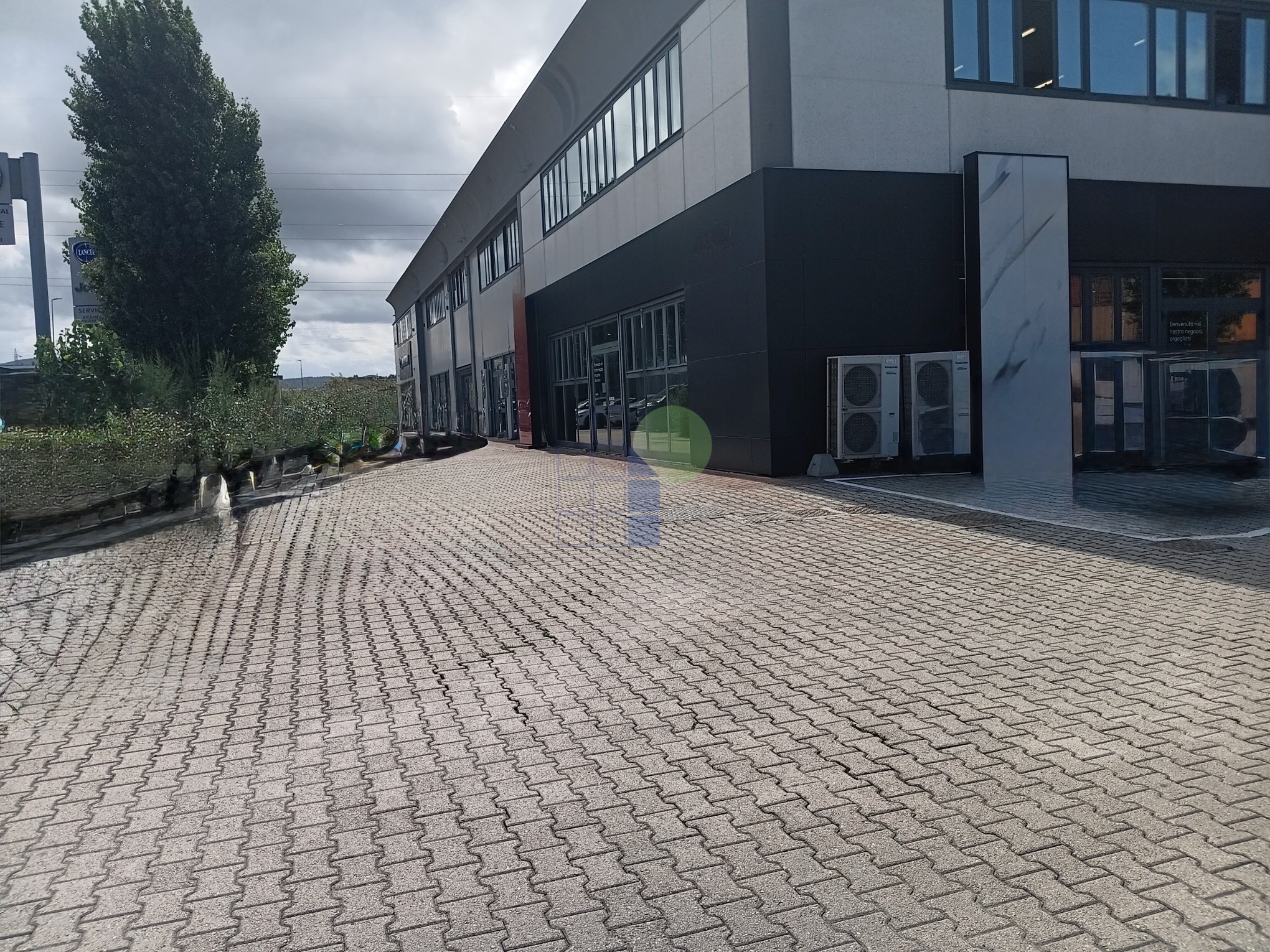 Capannone da ristrutturare in via firenze 9, Livorno