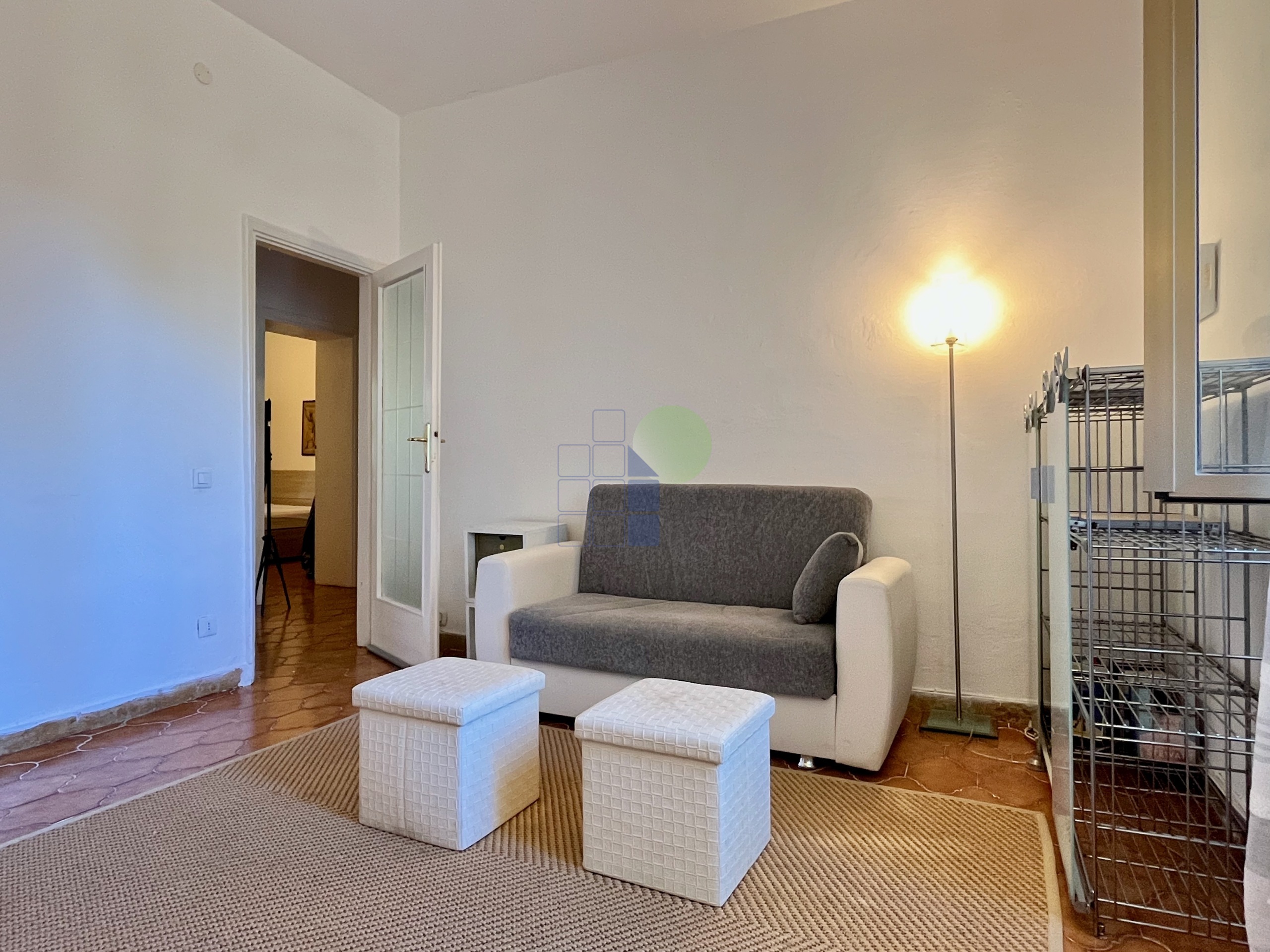 Trilocale con giardino in via montebello 55, Livorno