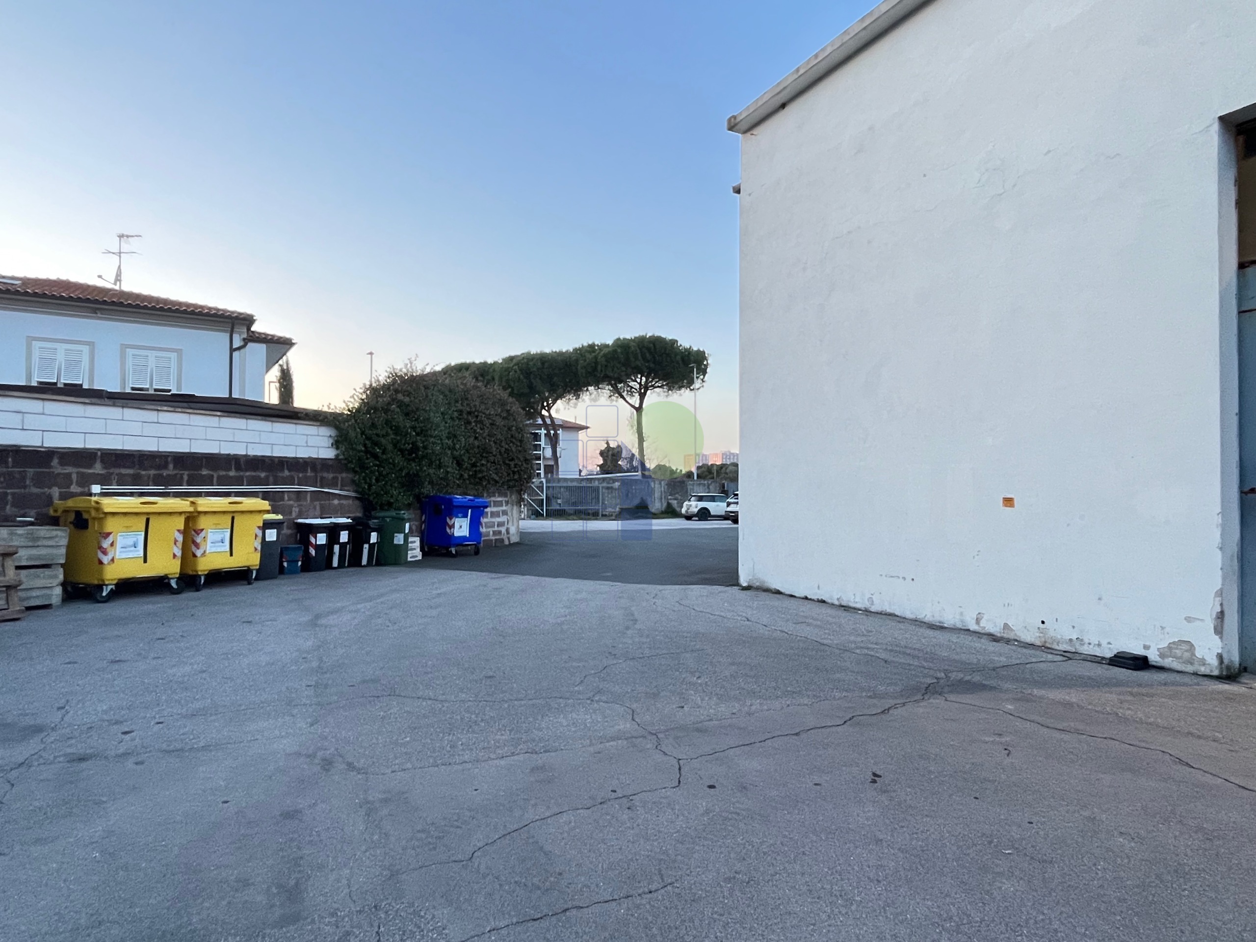 Locale commerciale in affitto in via delle macchie 4, Livorno