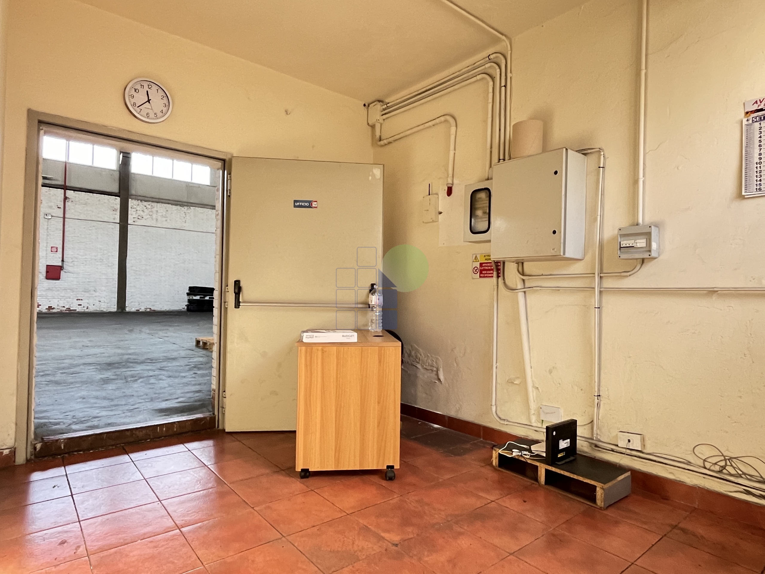 Capannone in affitto in via del marzocco 40, Livorno