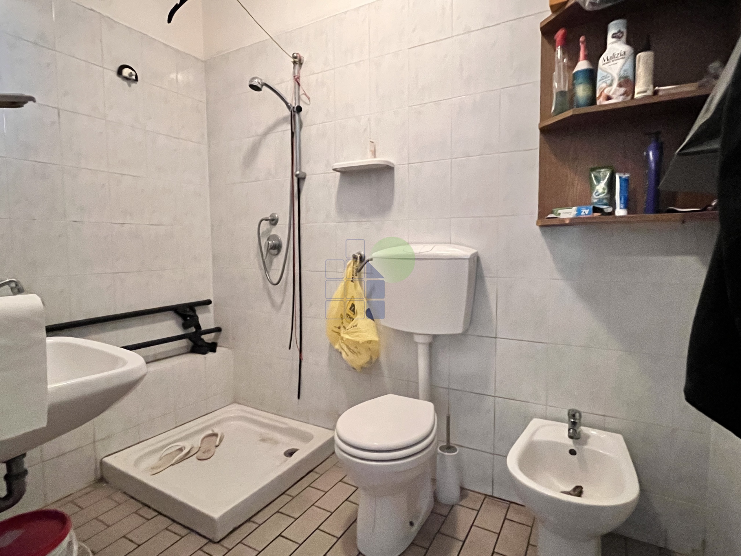 Capannone in affitto in via francesco pera 88, Livorno