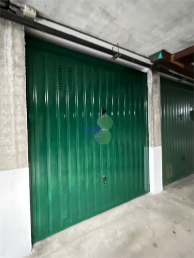 Box/Garage 12mq in vendita in piazza attias 21, Livorno