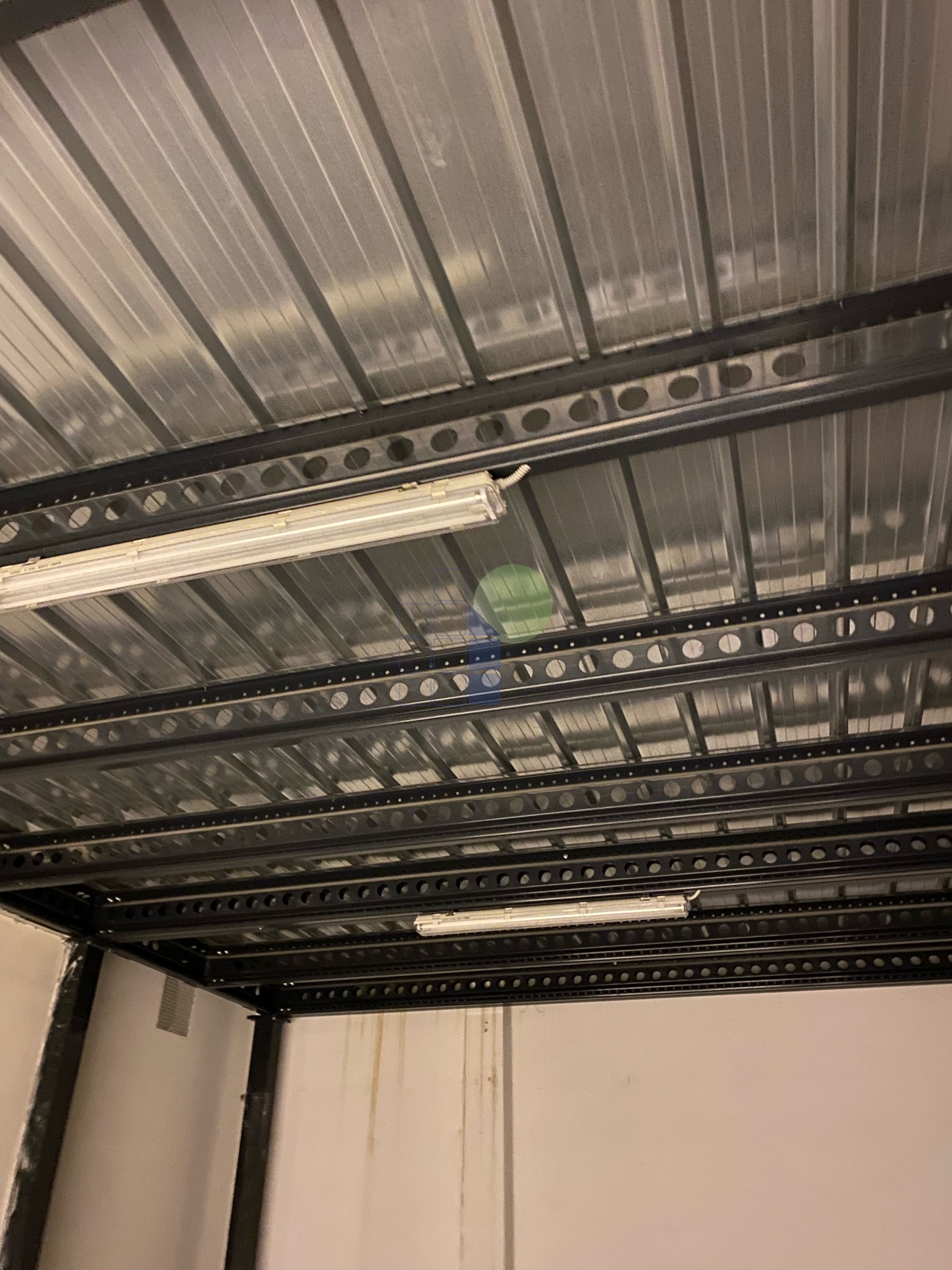 Magazzino in affitto in via pian di rota 22, Livorno