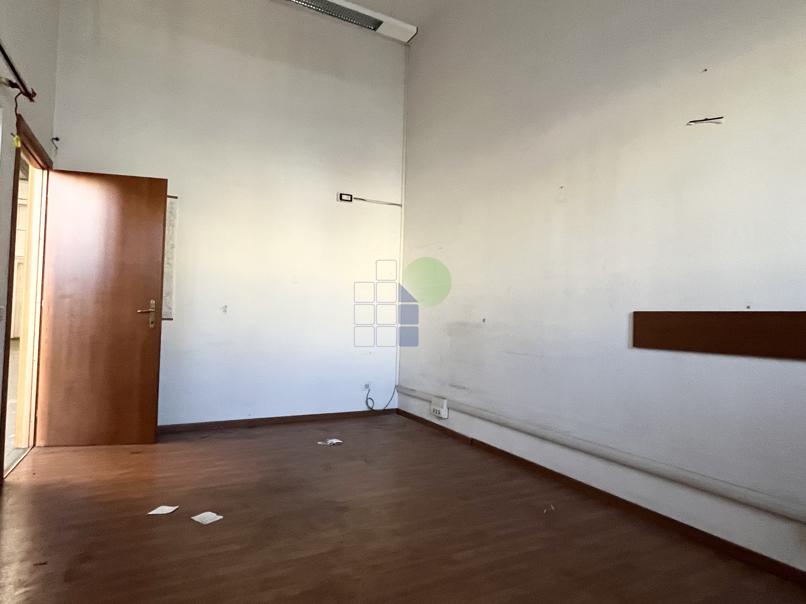 Capannone in affitto in via razzaguta 32, Livorno